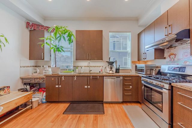9651 Alberta Road 21, Richmond