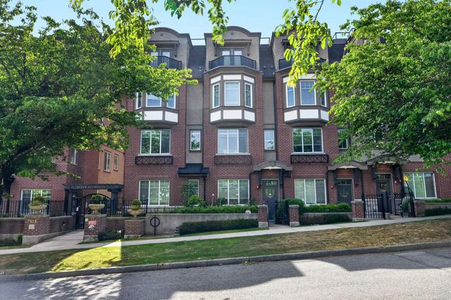 7523 Yukon Street, Vancouver