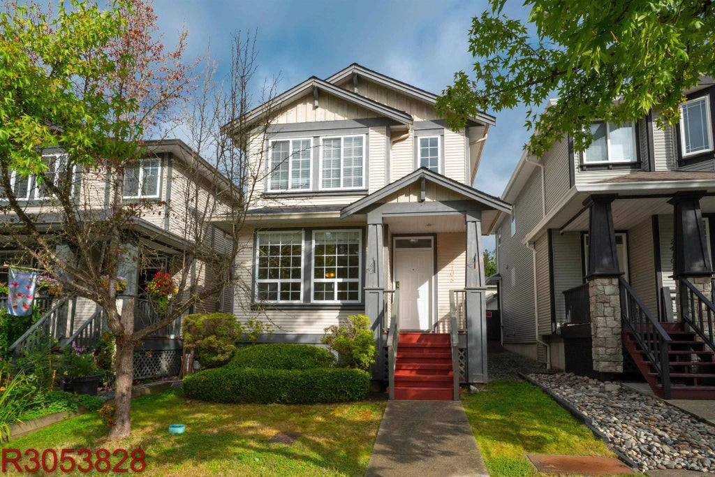 24105 102 Avenue, Maple Ridge