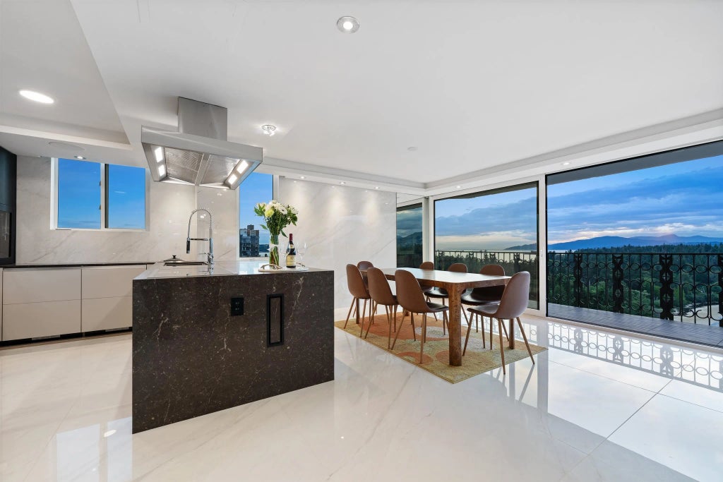 845 Chilco Street 1501, Vancouver