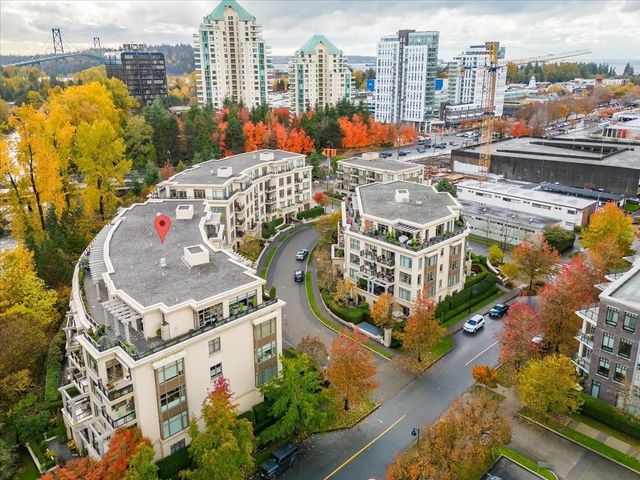 526 Waters Edge Crescent Ph, West Vancouver