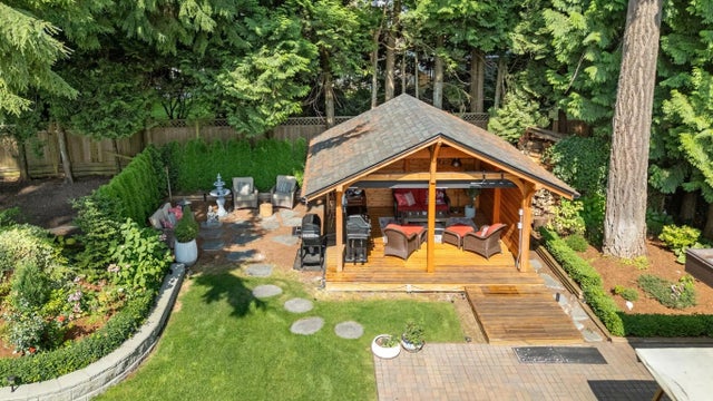 2540 Boswell Avenue, North Vancouver