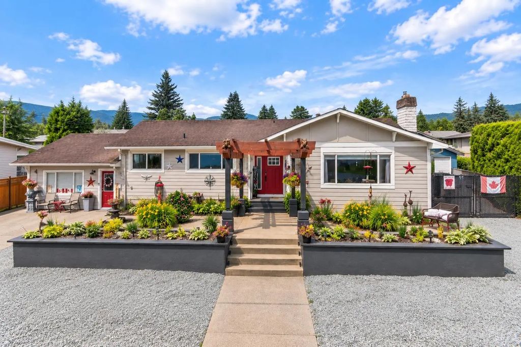 1549 Pinewood Avenue, Agassiz