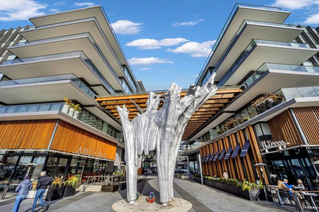 1355 Bellevue Avenue 214, West Vancouver