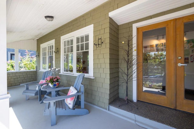 2433 Mathers Avenue, West Vancouver