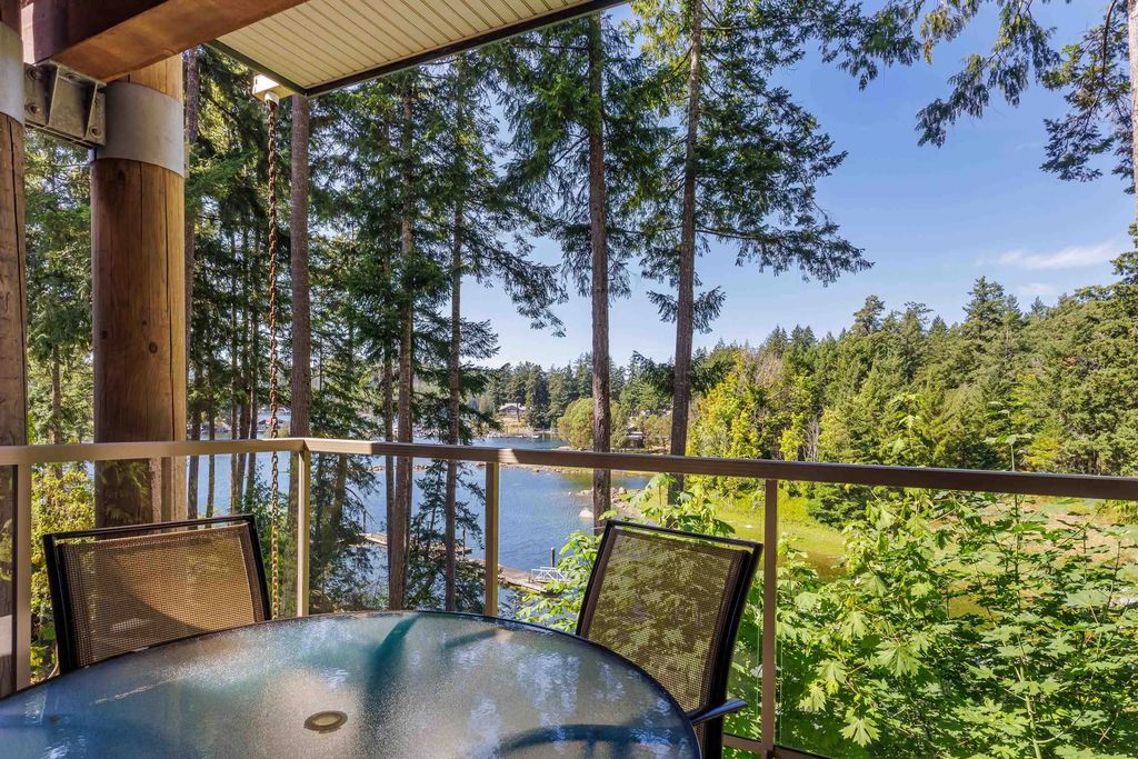 12849 Lagoon Road 27b, Madeira Park