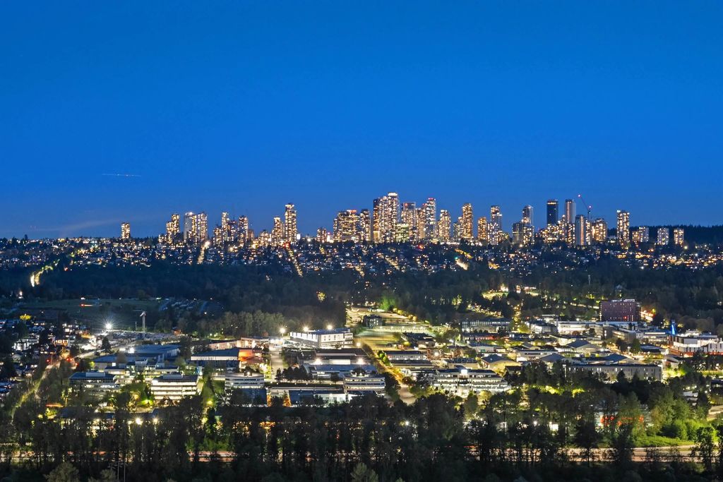4720 Lougheed Highway 4402, Burnaby