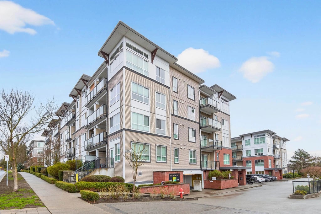 6468 195a Street 310, Surrey