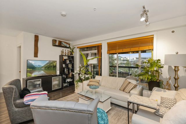 32445 Simon Avenue 320, Abbotsford