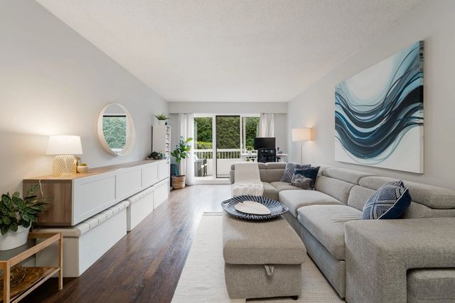 2450 Cornwall Avenue 303, Vancouver