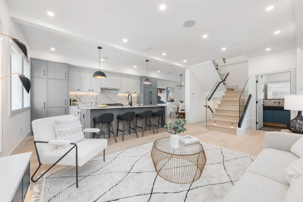 375 E 33rd Avenue 1, Vancouver
