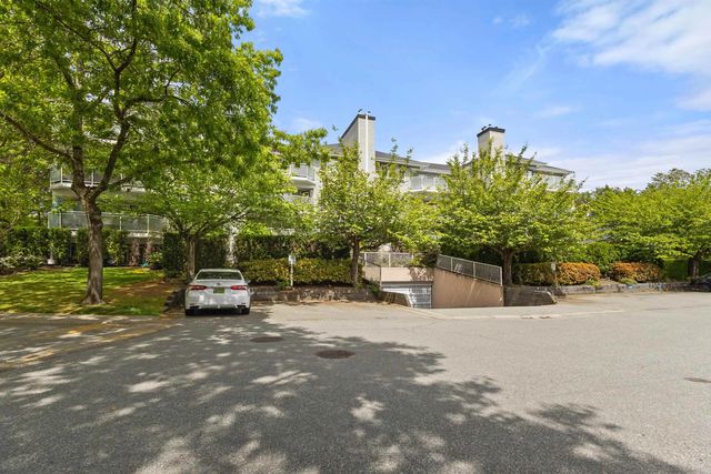 13680 84 Avenue 405, Surrey