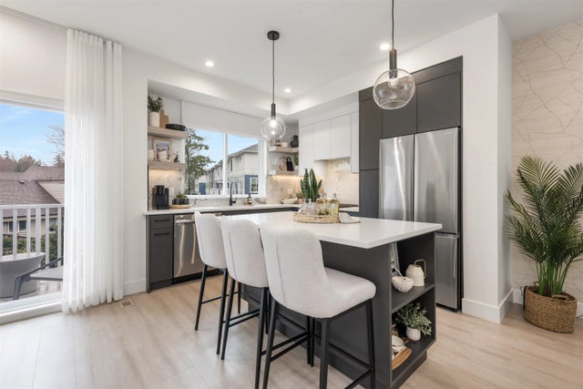 19330 Fairway Drive 7, Surrey