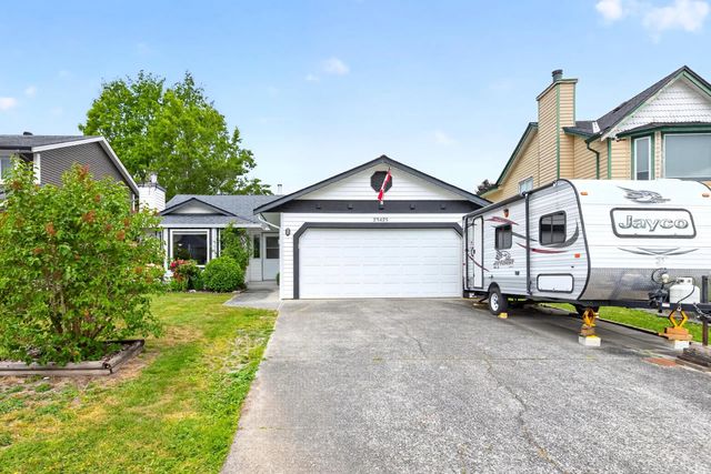 23425 Whippoorwill Avenue, Maple Ridge