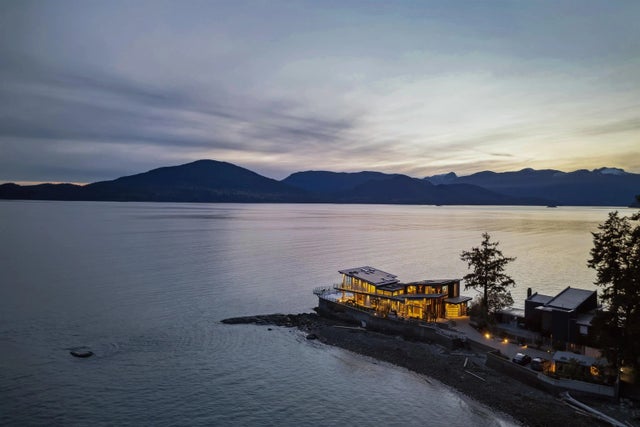 15 Brunswick Beach Road, Lions Bay