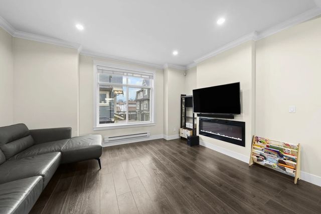 6033 Williams Road 19, Richmond