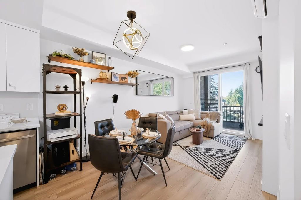 5420 208 Street 303, Langley