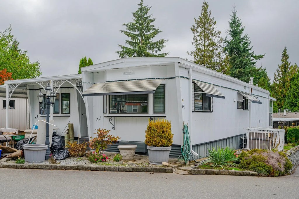 24330 Fraser Highway 61, Langley