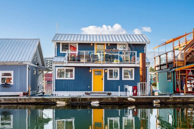 415 Esplanade Avenue A015, North Vancouver