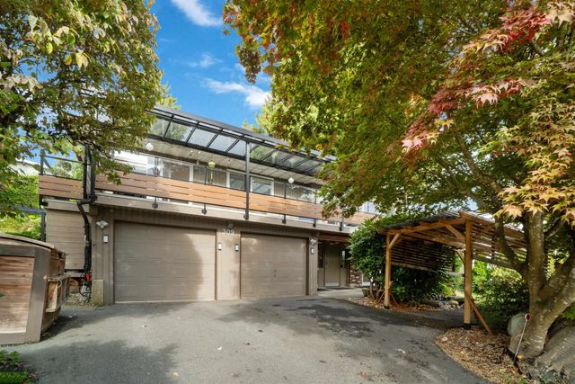 309 Gloucester Court, Coquitlam