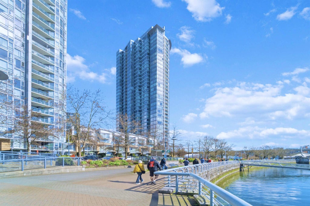 1033 Marinaside Crescent 3608, Vancouver
