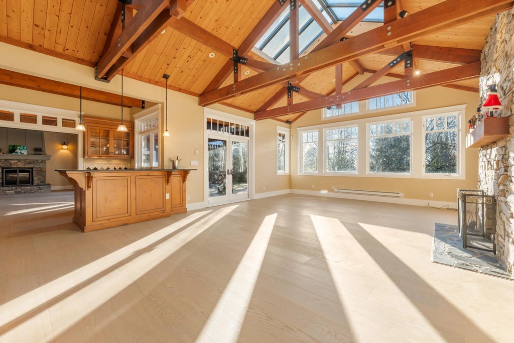 366 Keith Road, West Vancouver