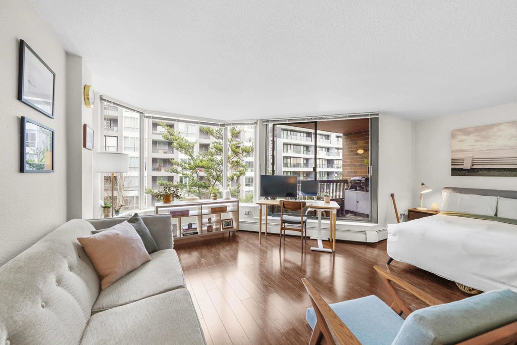 1333 Hornby Street 411, Vancouver