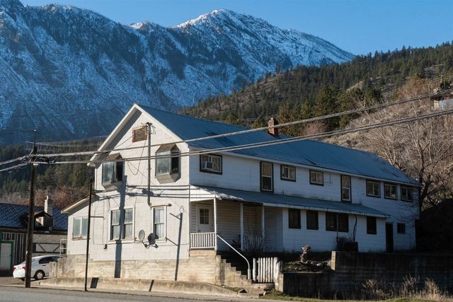 545 Main Street, Pemberton