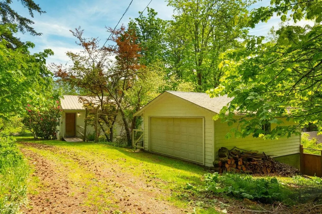 508 Collins Road, Bowen Island