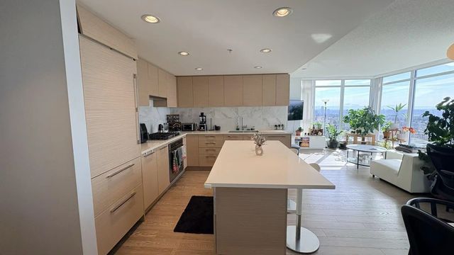 6700 Dunblane Avenue 2308, Burnaby