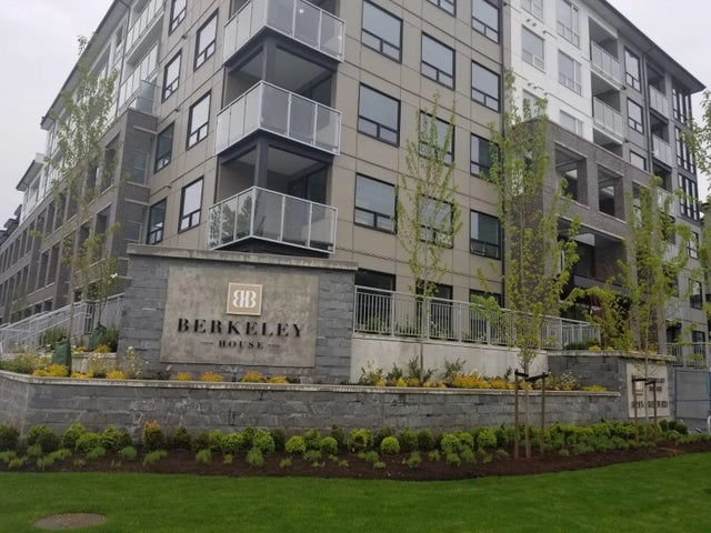 9213 Odlin Road 102, Richmond