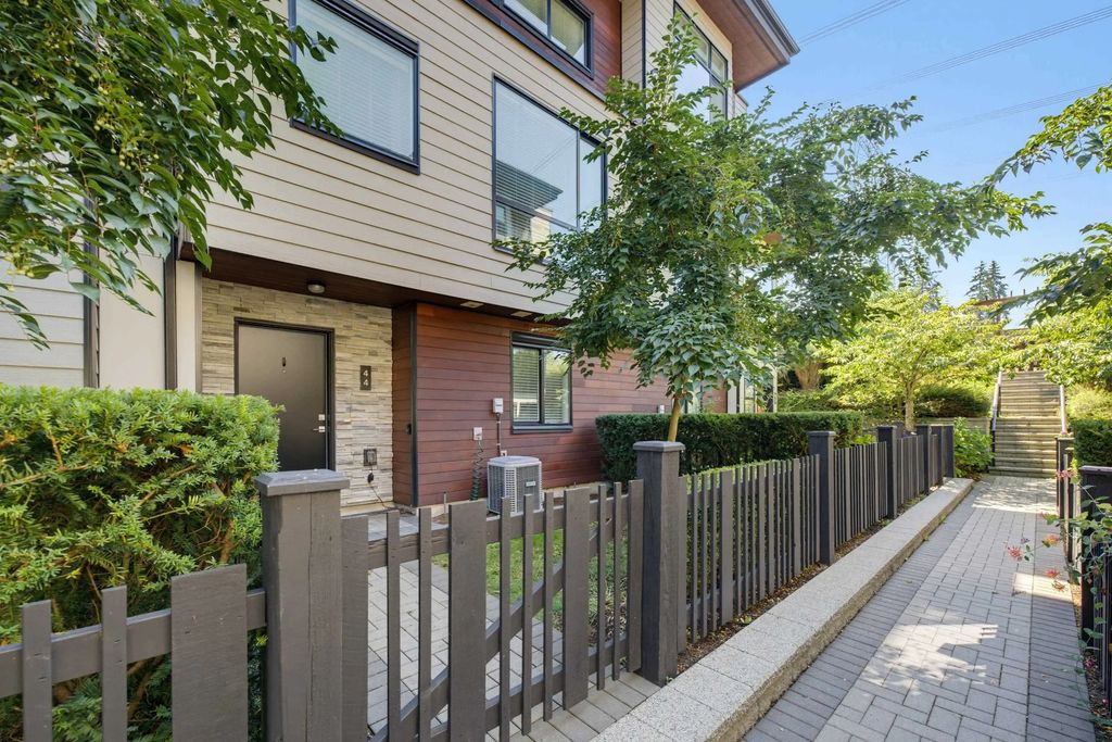 15688 28 Avenue 44, Surrey