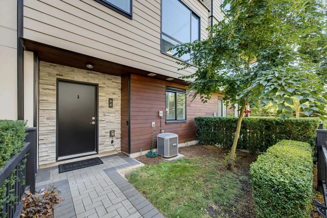 15688 28 Avenue 44, Surrey