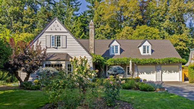 539 Newcroft Place, West Vancouver