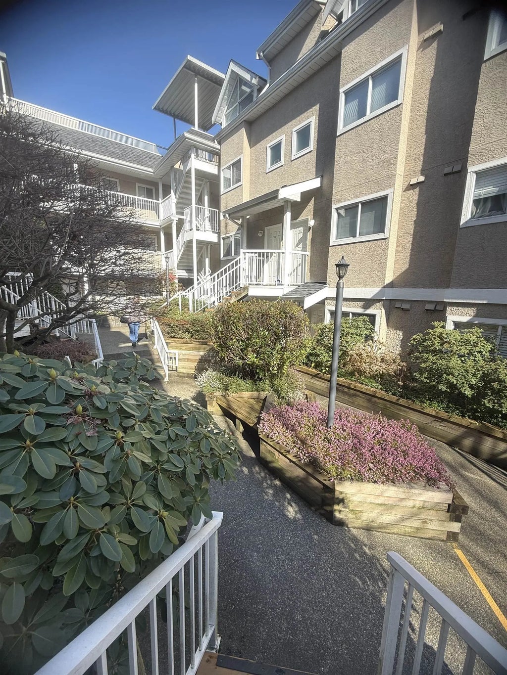 3683 Wellington Avenue 202, Vancouver