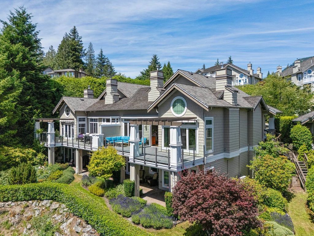 5402 West Vista Court 2, West Vancouver