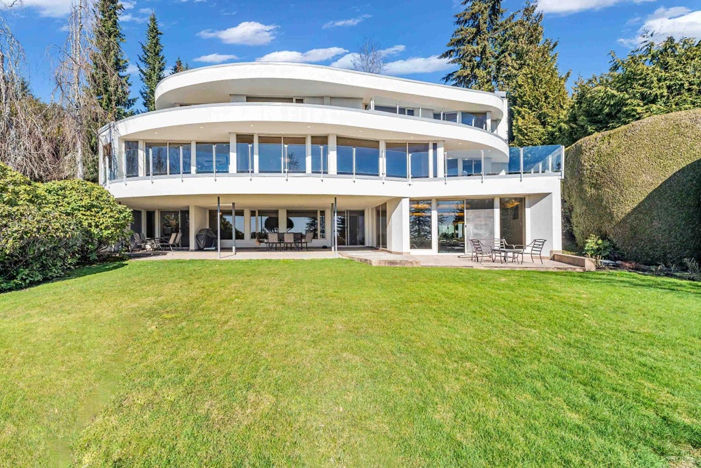 1407 Bramwell Road, West Vancouver