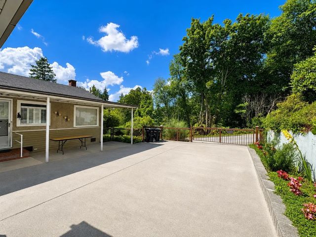 4409 Marine Drive, Burnaby