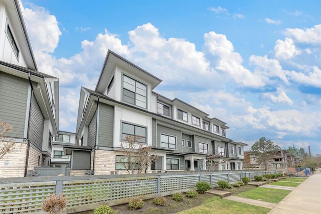 7168 Lynnwood Drive 21, Richmond