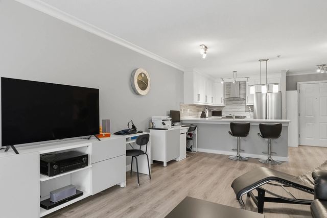 12083 92a Avenue 320, Surrey