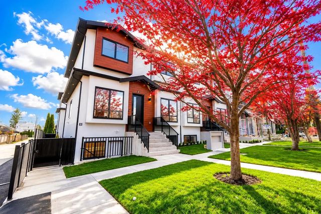 6692 Napier Street 2, Burnaby