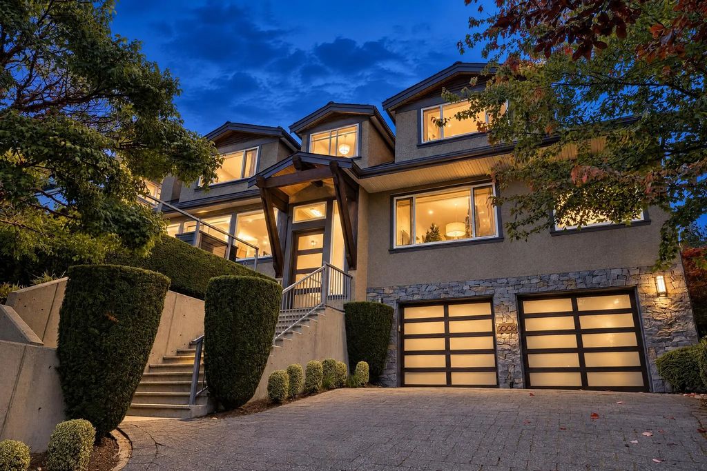 5008 Redonda Drive, North Vancouver