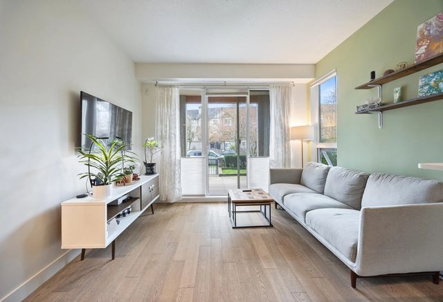 3399 Noel Drive 209, Burnaby