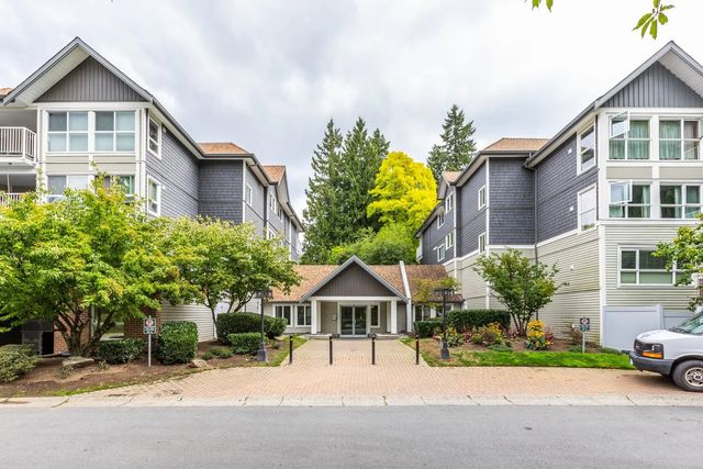 9688 148 Street 202, Surrey