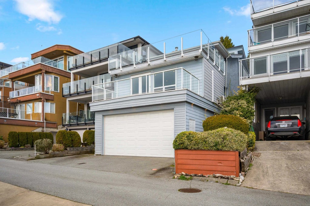 15456 Columbia Avenue, White Rock