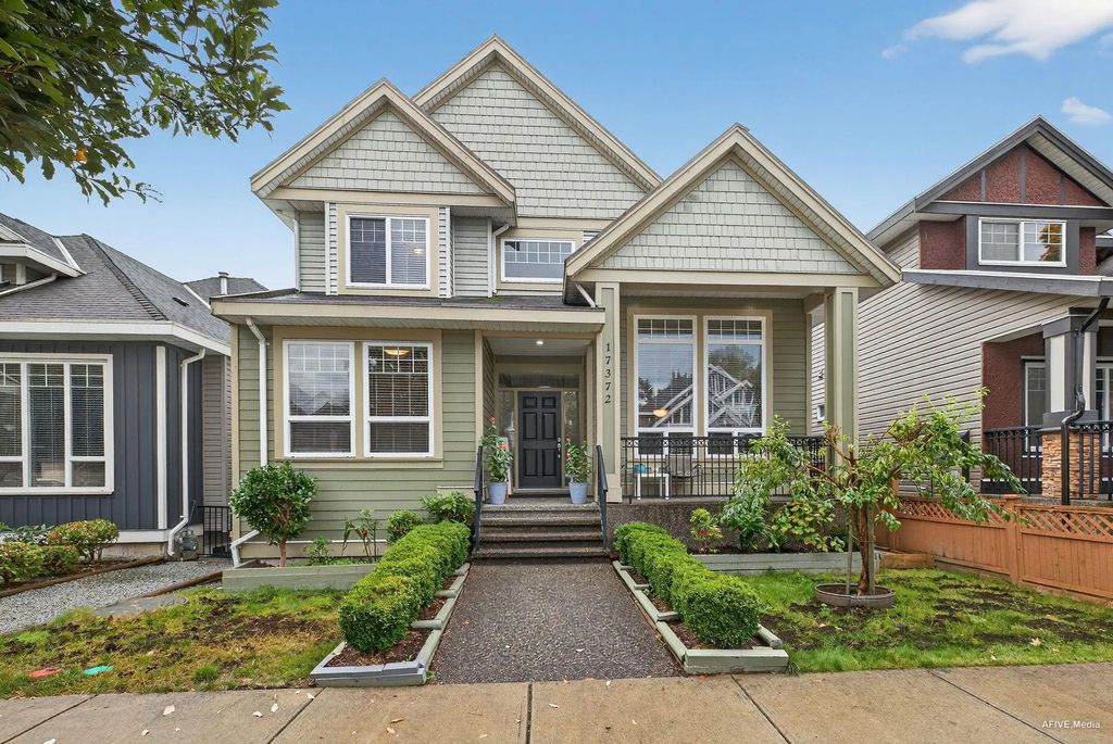 17372 64a Avenue Avenue, Surrey