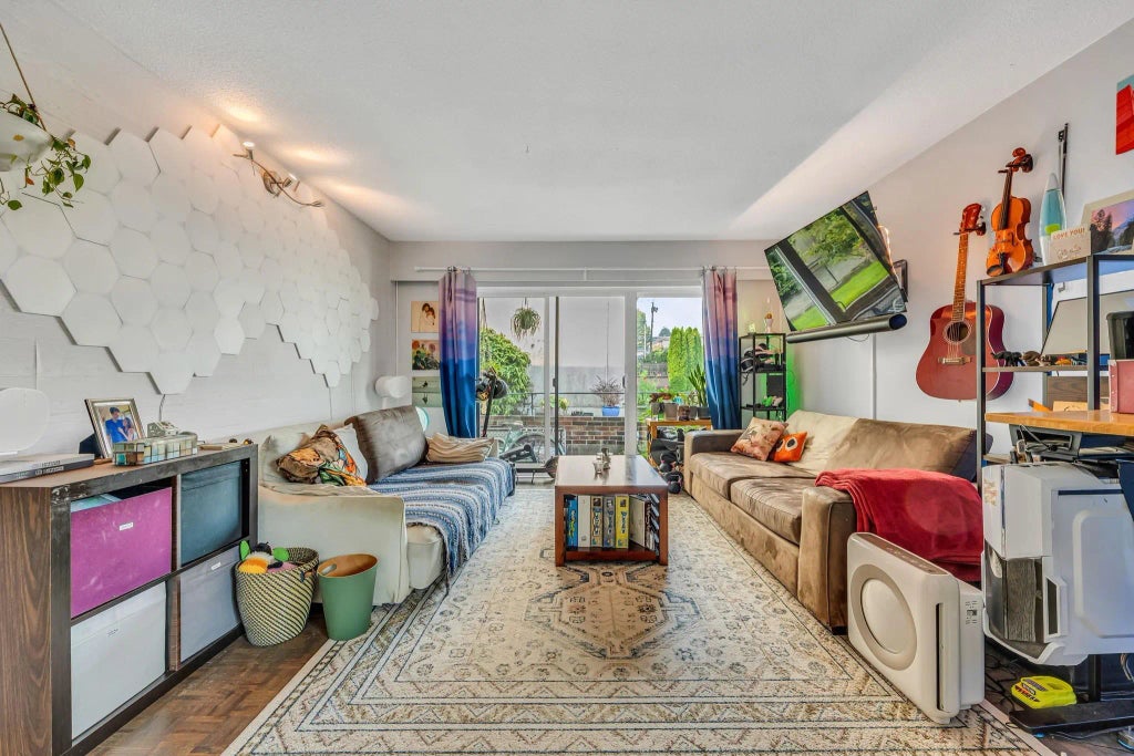 2025 W 2nd Avenue 207, Vancouver