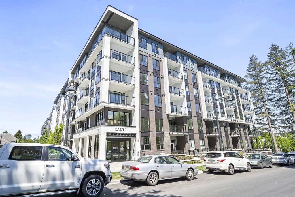 13455 94a Avenue 221, Surrey