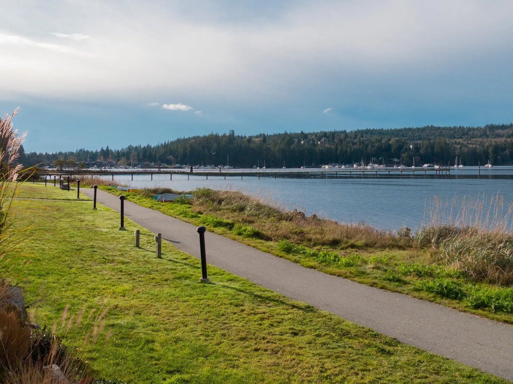 5934 Oldmill Lane, Sechelt