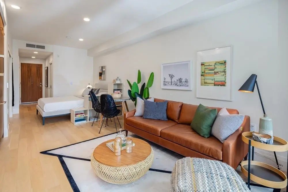 2550 Garden Drive 410, Vancouver